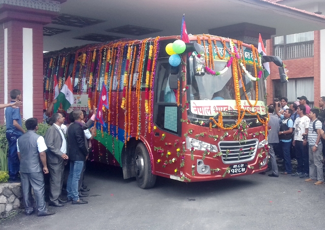 पोखराबाट नेपाल–भारत मैत्री बससेवा