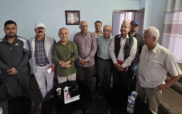 काङ्ग्रेस उपसभापति शर्मासँग ‘नागरिक शक्ति’को राजनीतिक भेटघाट